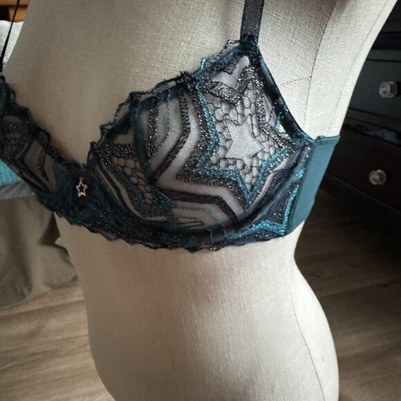 SAVAGE X FENTY Teal glitter sparkle sheer DEMI BRA with star design size 32B NEW - Picture 3 of 3